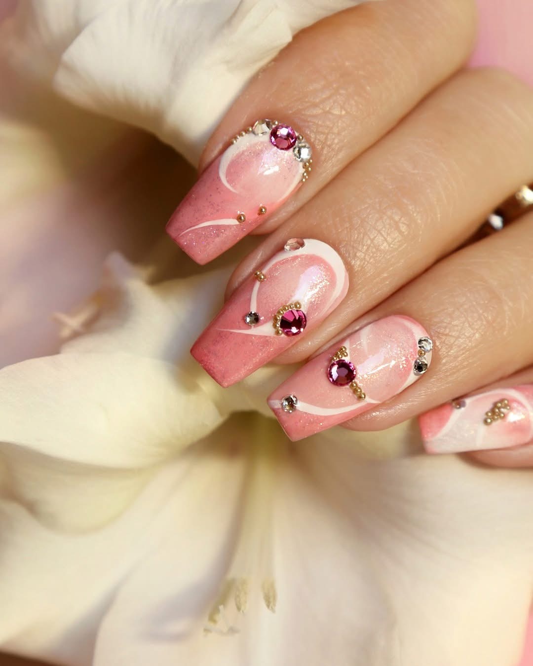 Luxe Nail Bar nail photo 2