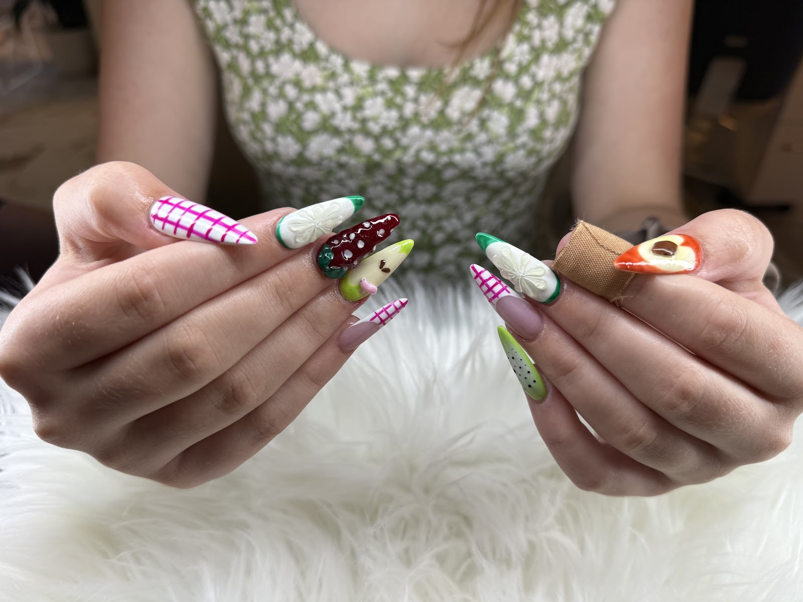 Luxe Nail Bar nail photo 3