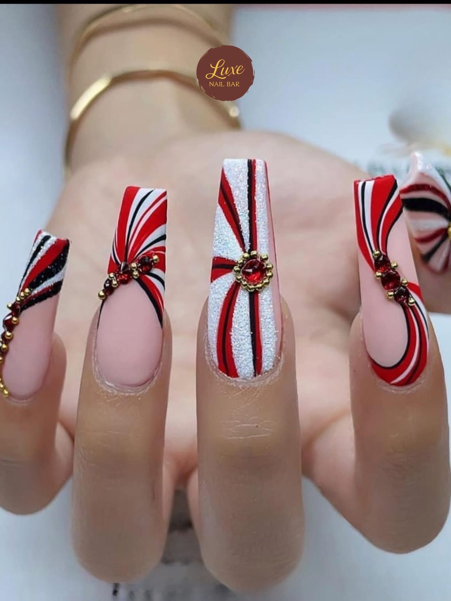 Luxe Nail Bar nail photo 5